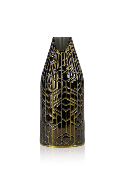 Front of Gatsby Black Champagne bottle cover