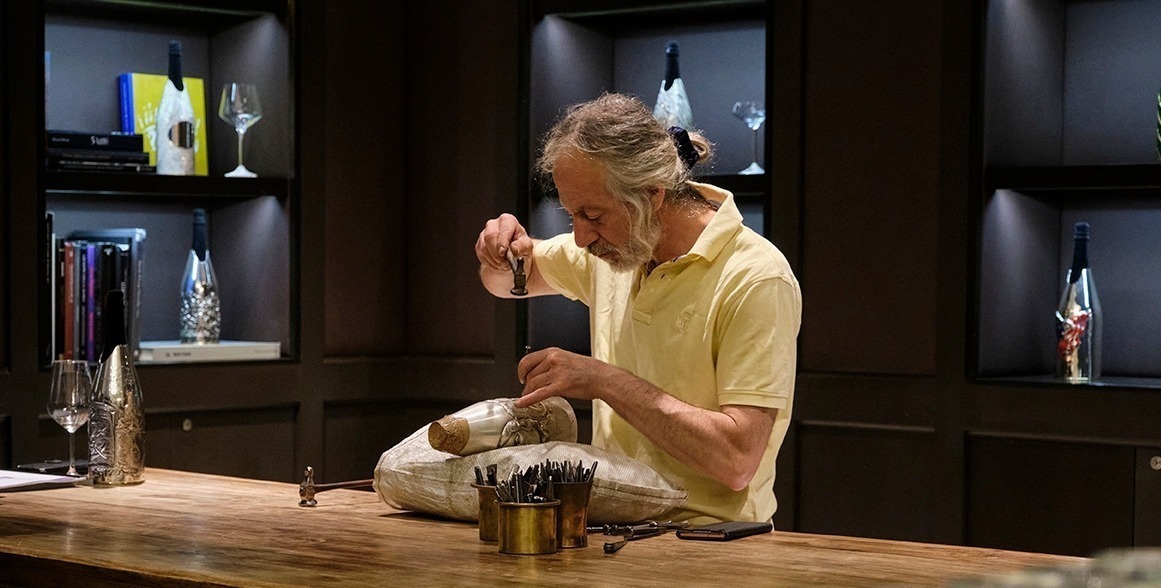 Master silversmith Lorenzo Foglia at Villa Medici