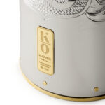 detail champagne bottle cover